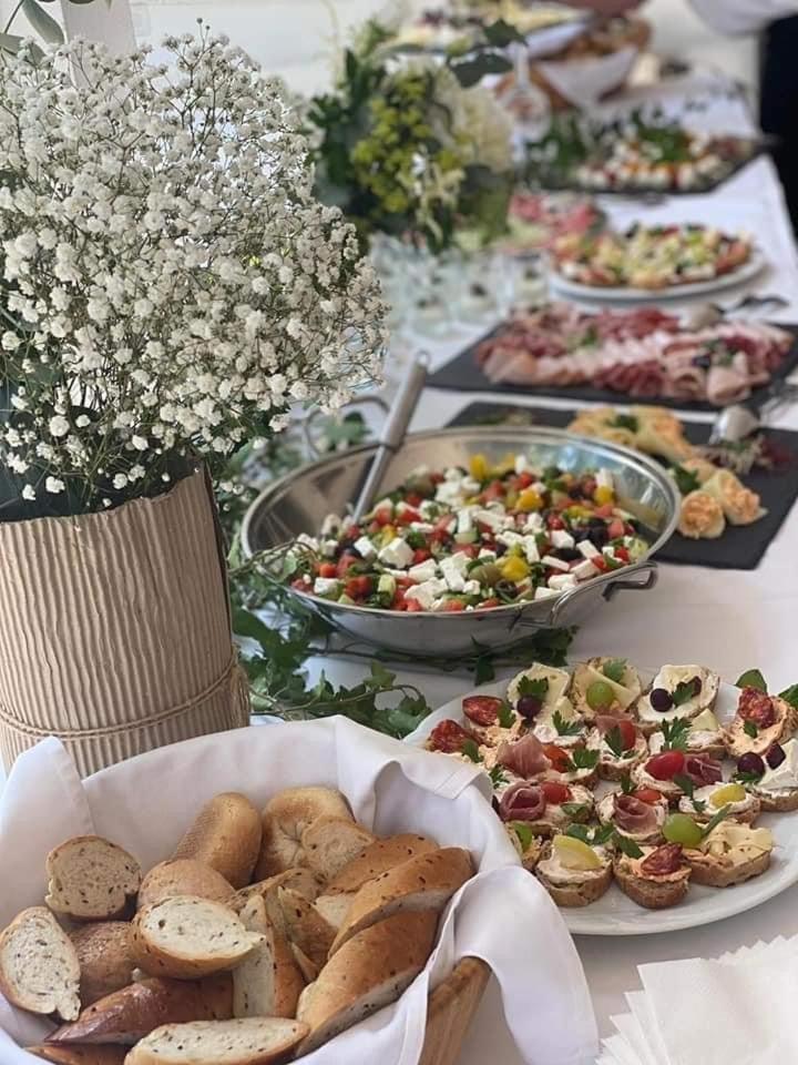 Hotel Ostrov 님부르크 외부 사진